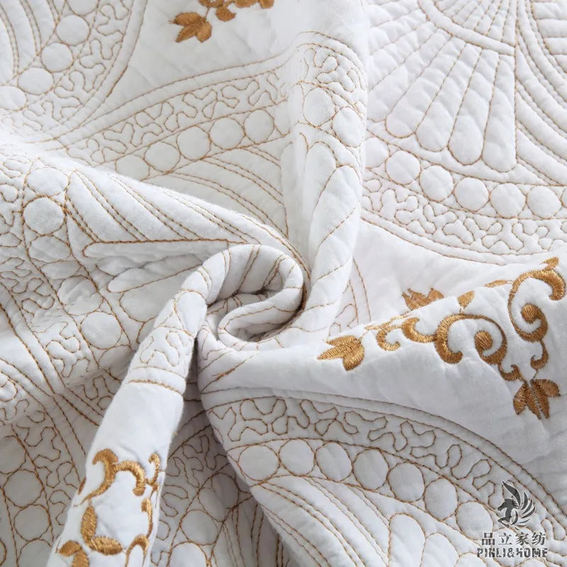 European-style embroidered pure cotton bed cover set with clip sheets design on 1.8m bed