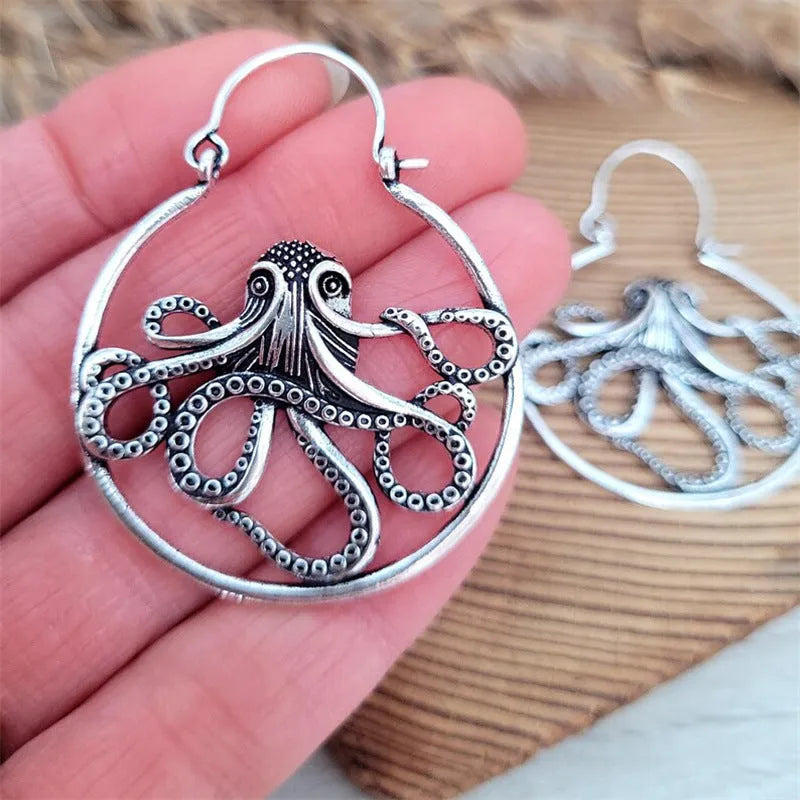 Vintage style octopus earrings in antique silver finish with detailed animal sculpture design