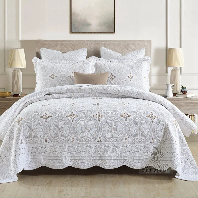 European-style embroidered pure cotton bed cover set with clip sheets design on 1.8m bed