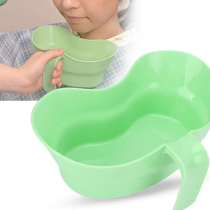 Green plastic mouthwash cup for bedridden patient oral care with 300ml capacity
