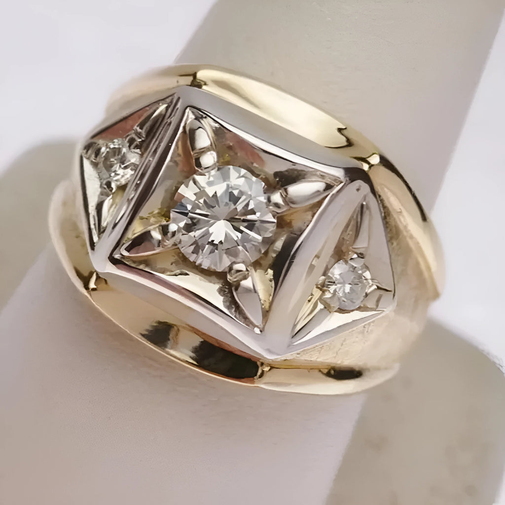 Geometric hollow copper couple ring with chamfered square pattern in gold colour