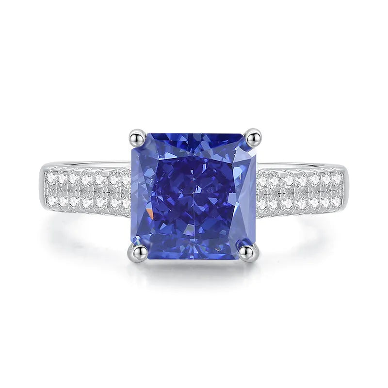 Heart-shaped sterling silver women's ring with an ice flower cut Tan Sang zircon.