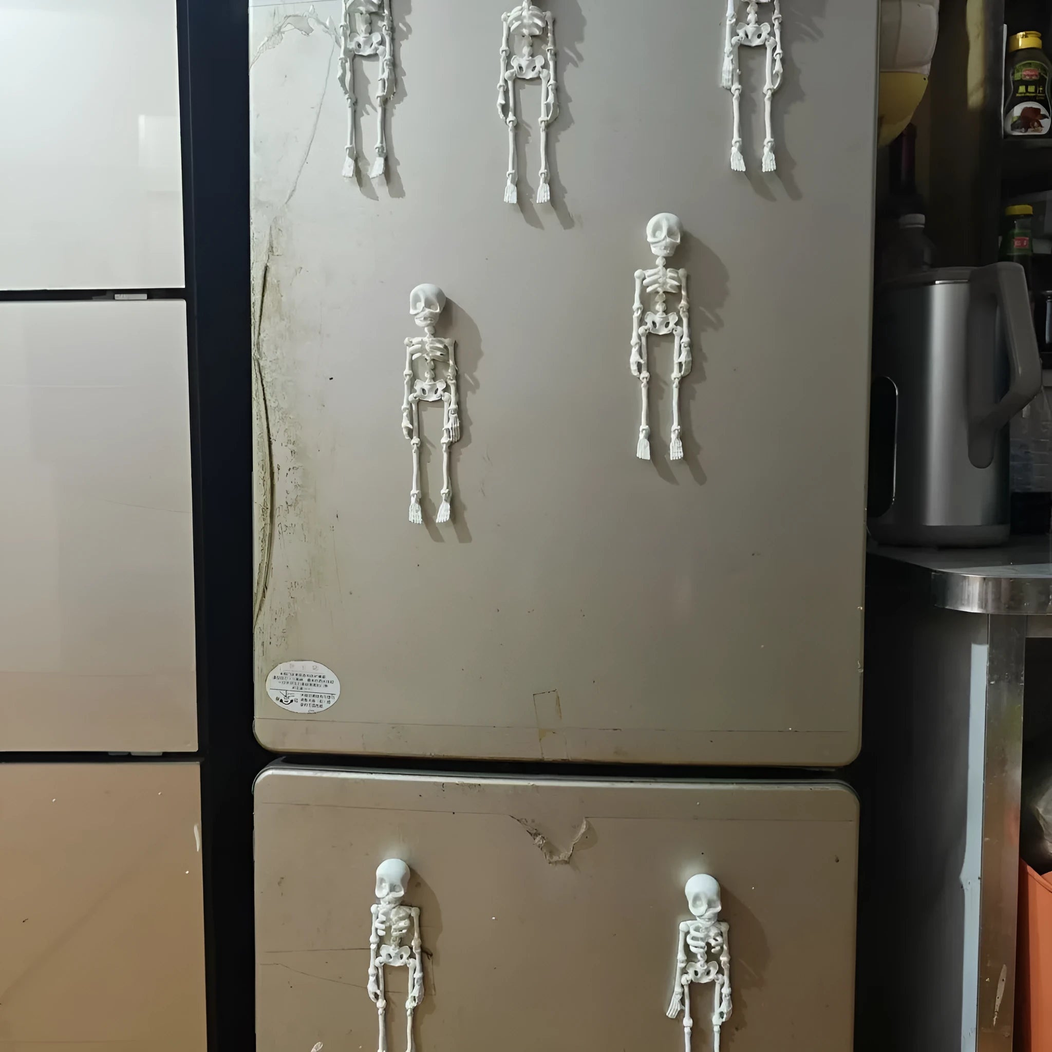 3D printed PLA skull refrigerator magnet in various colours, 18cm high Halloween decoration