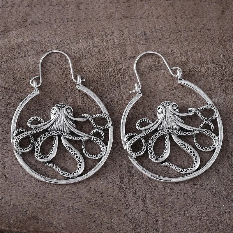 Vintage style octopus earrings in antique silver finish with detailed animal sculpture design