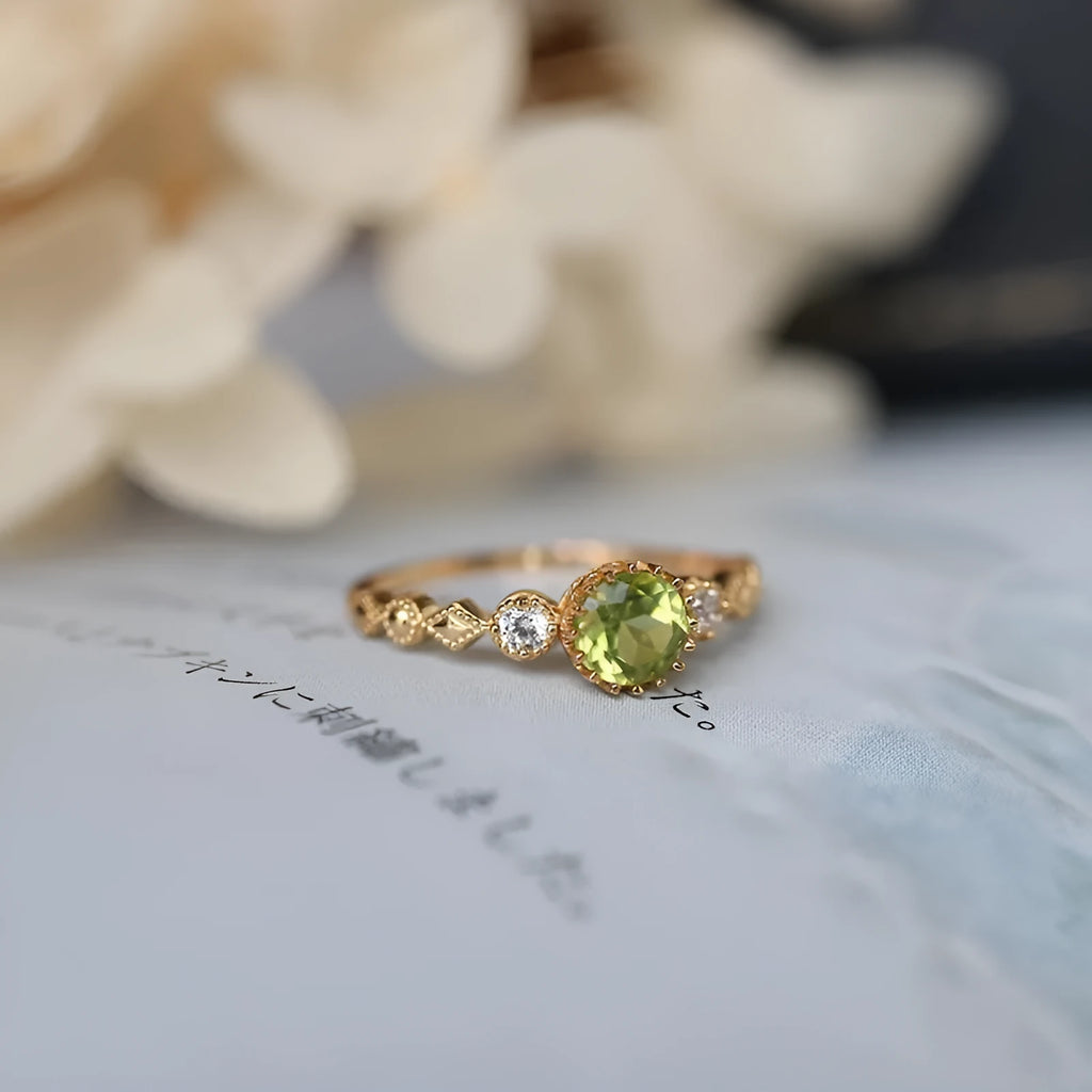 Japanese style geometric copper ring with imitation peridot stone in quadrilateral design