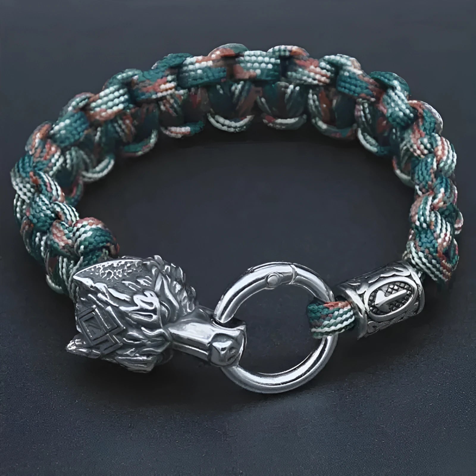 Stainless steel wolf head bracelet with Luen character detailing in camouflage colour