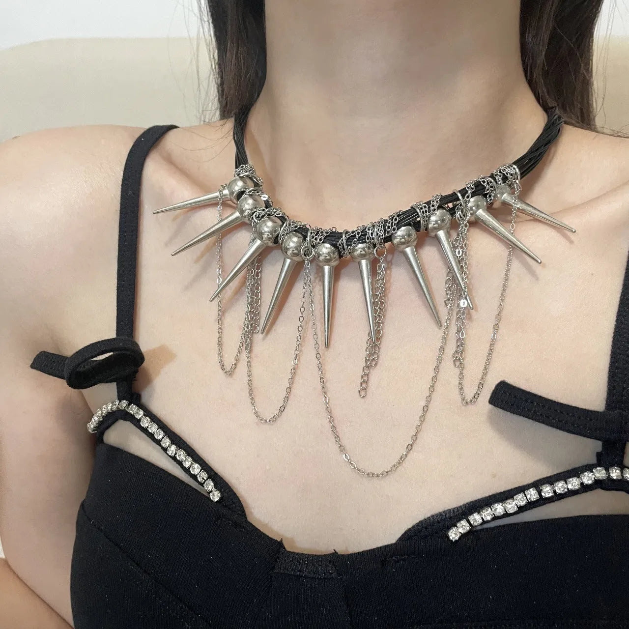 Rivet round beads winding tassel necklace with leather cord and electroplated details