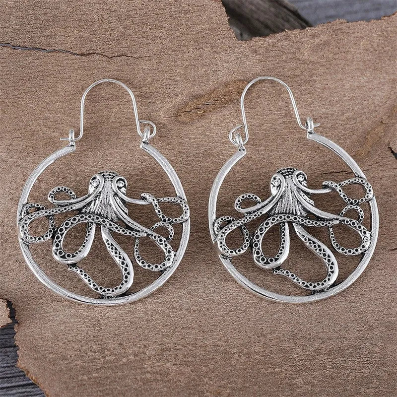 Vintage style octopus earrings in antique silver finish with detailed animal sculpture design
