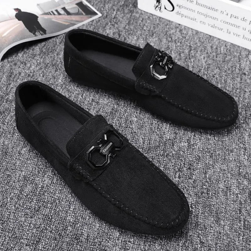 Men's black and grey suede casual shoes with a rubber sole, shown in sizes 39 to 44.