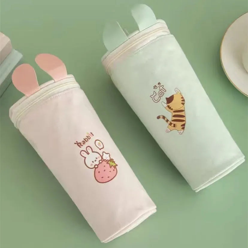 Round canvas pencil bag with cartoon pattern for junior high school pupils, 193x72mm, random colour mixed