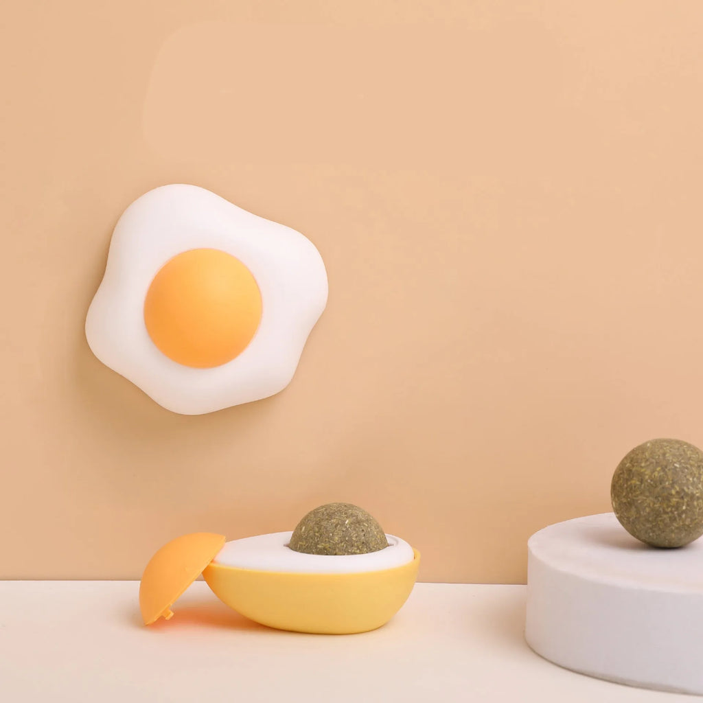 Natural catnip and silvervine interactive wall ball toy for cats in fried egg and poached egg shapes