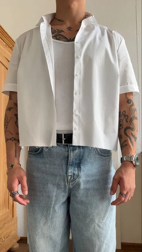 Men's white cropped length short sleeve polyester shirt with regular fit