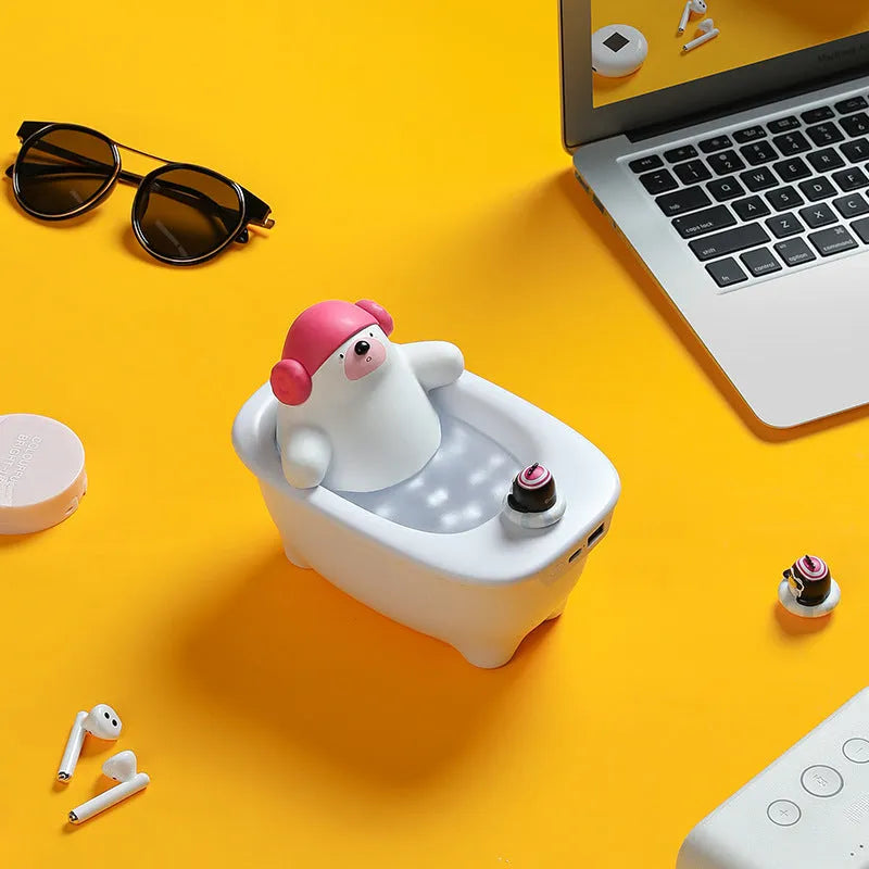 White polar bear shaped USB air humidifier with 550ml water tank on desk