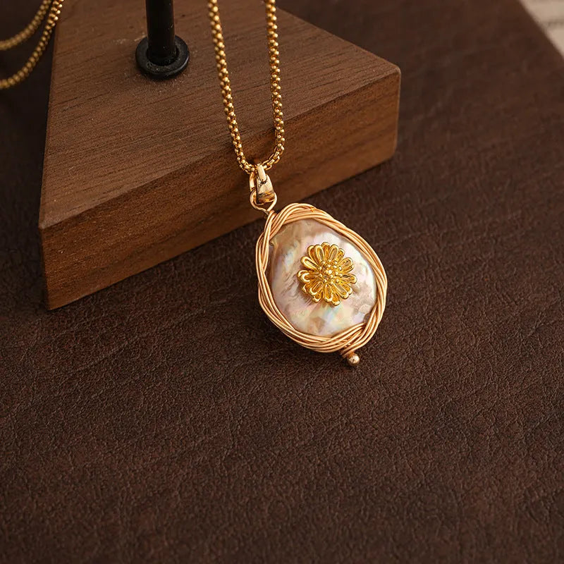 Natural baroque freshwater pearl pendant necklace copper chain geometric quadrilateral pendant mother-of-pearl shell women jewellery 68cm