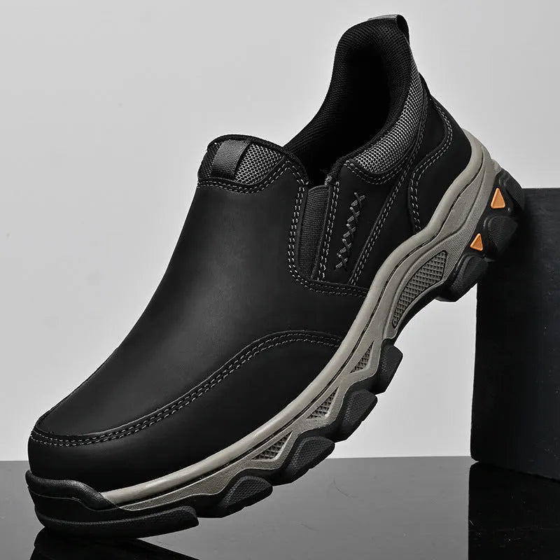Men's casual leather shoes in black, flat heel, round toe, lace-up, rubber sole, PU upper