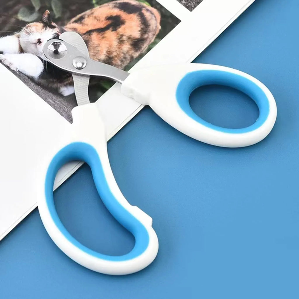 Blue pet nail clippers with a circular hole for safe trimming of cat, bird, and reptile nails.
