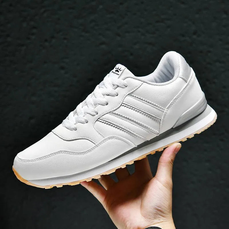 Leather men's casual lightweight running sports shoes with carved wing pattern, super high heel, round toe, in black and white sizes 39-47