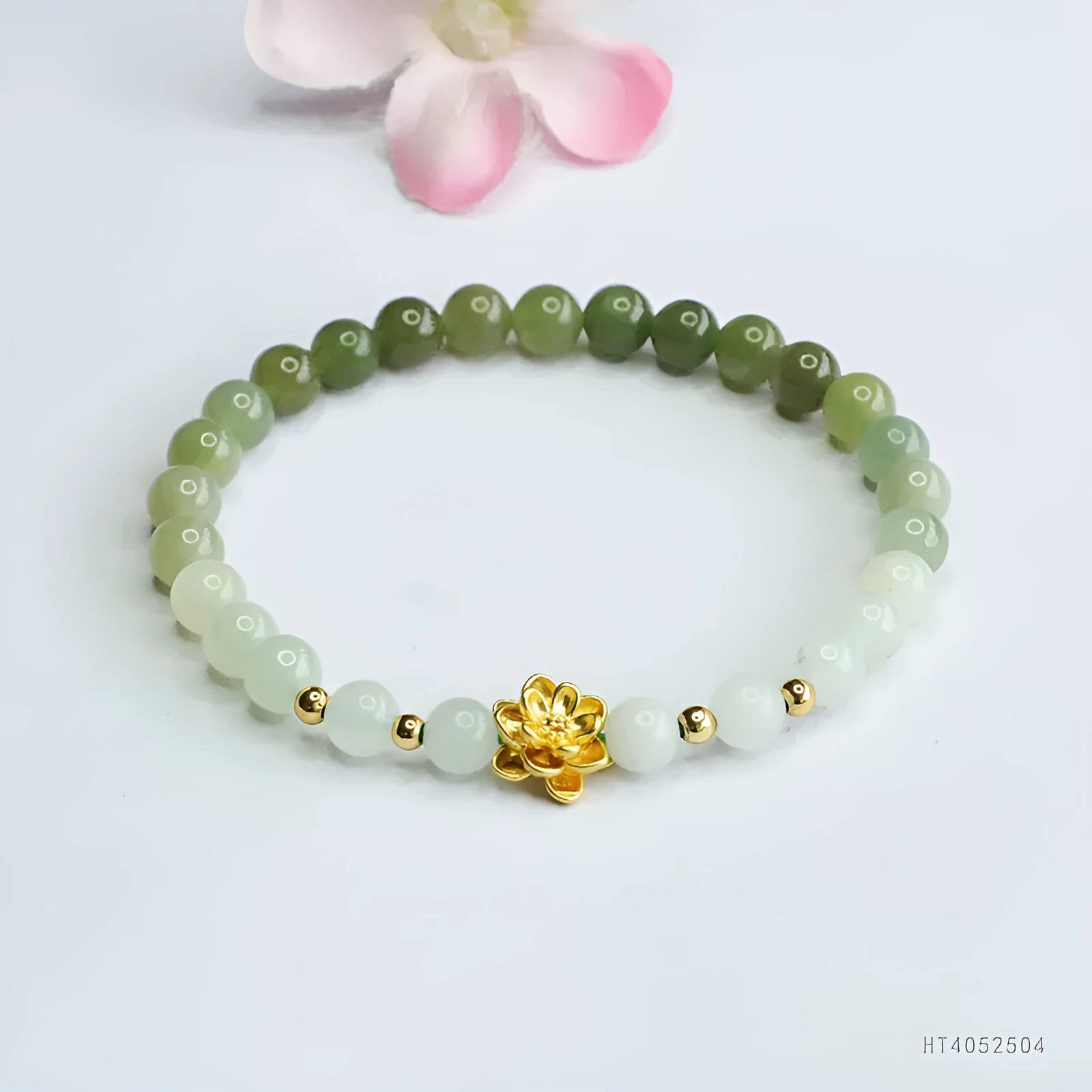 Hand-woven Hetian jade clear water gradient bracelet with lotus flower shape, 6mm beads, 17cm length