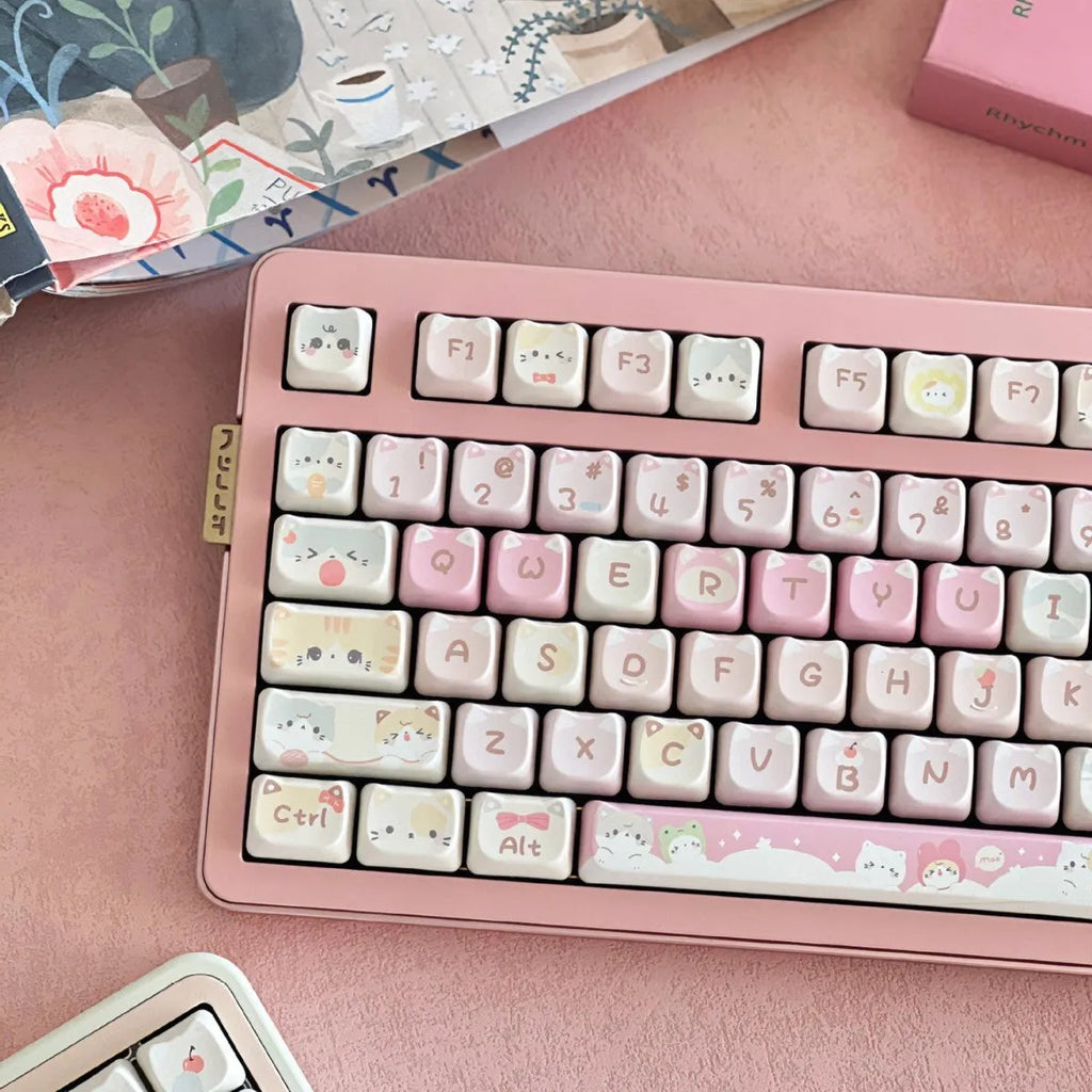 Meow Meow Team themed 141-piece PBT keycap set for mechanical keyboards with five-sided sublimation printing.
