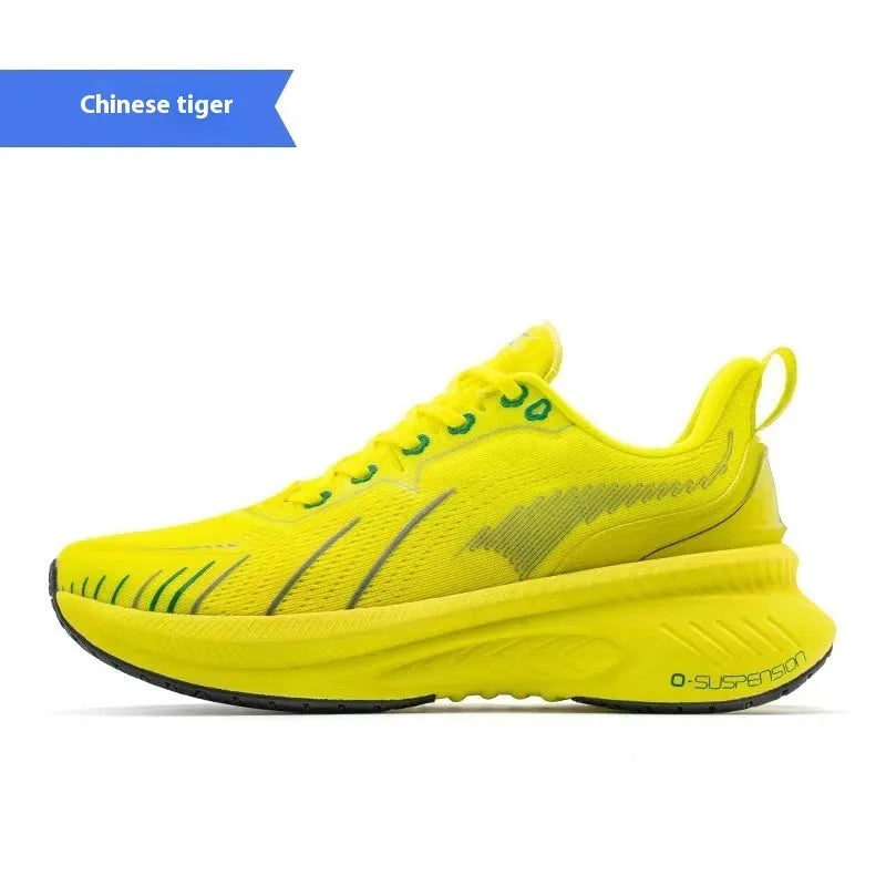Low-top running shoes in multiple colours with PU mesh upper and rubber sole.