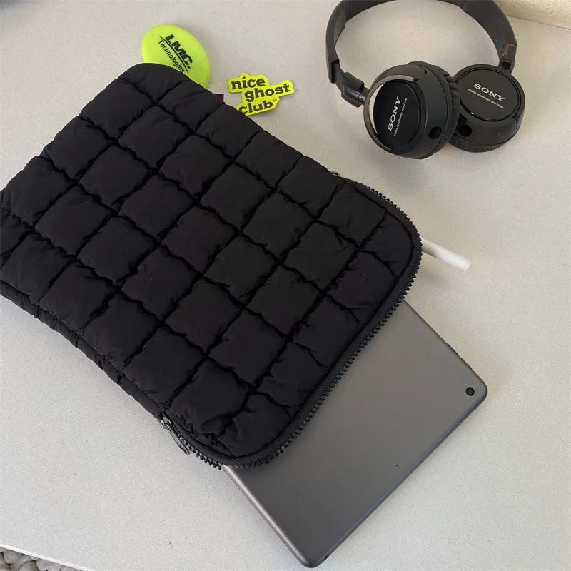 Large capacity cloud cotton nylon laptop bag in black, suitable for 15.6 inch laptops