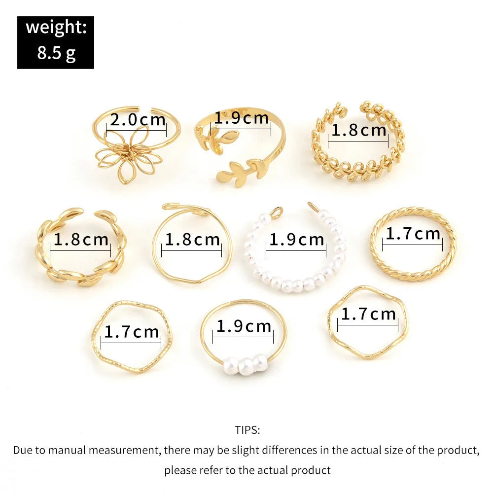 Women's gold alloy ring with openwork flower design and glossy electroplated finish