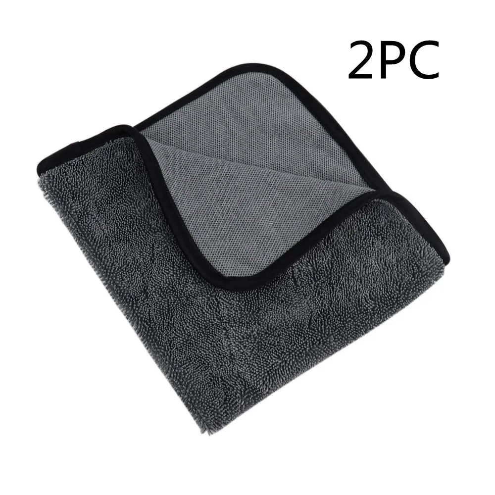 Grey 40x40cm microfiber car wash towel for absorbent, scratch-free vehicle drying.