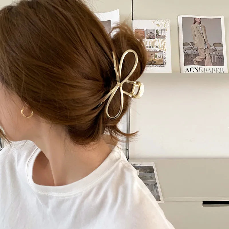 Woman's bow barrette hair clip with alloy finish in silver colour, manual craft Korean style