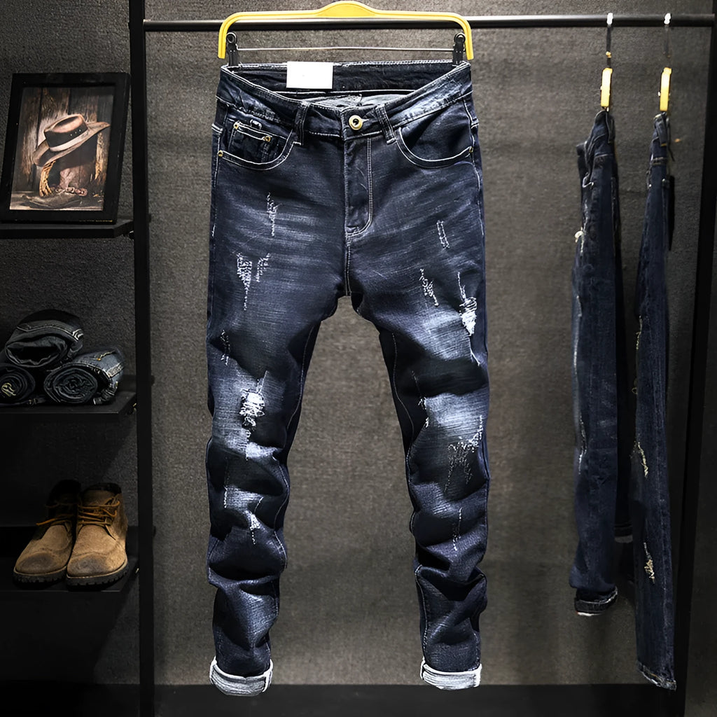Man wearing dark blue skinny fit stretch denim jeans for casual wear