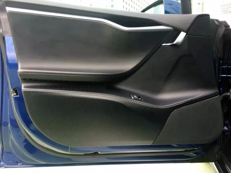 Four-piece carbon fibre protective film for Tesla Model S car door panels