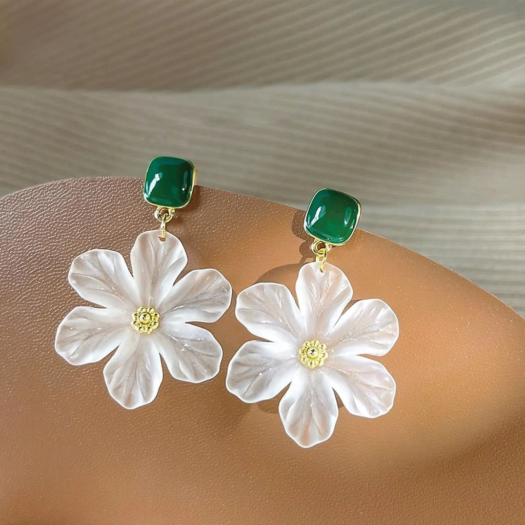 Dark green and silver alloy needle flower sweet earrings for women