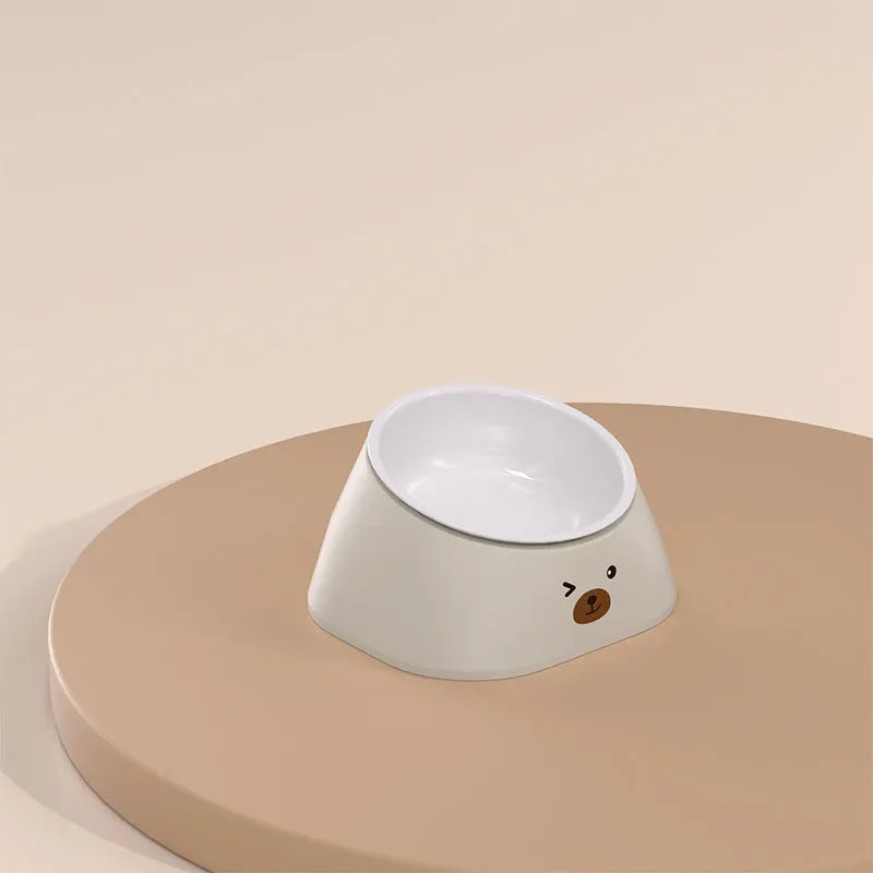 15-degree tilted stainless steel pet bowl for cats and dogs with PP base, available in green colour