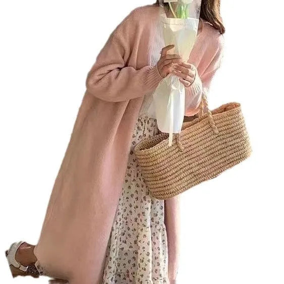 Women's mid-length V-neck knitted cardigan in loose fit with long sleeves