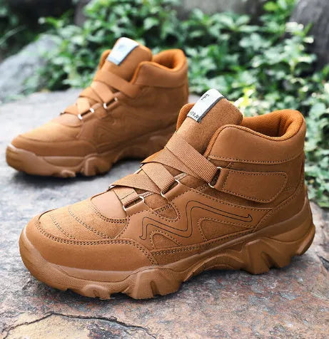 Men's lace-up sports sneakers with a breathable mesh upper, shown in various colours.