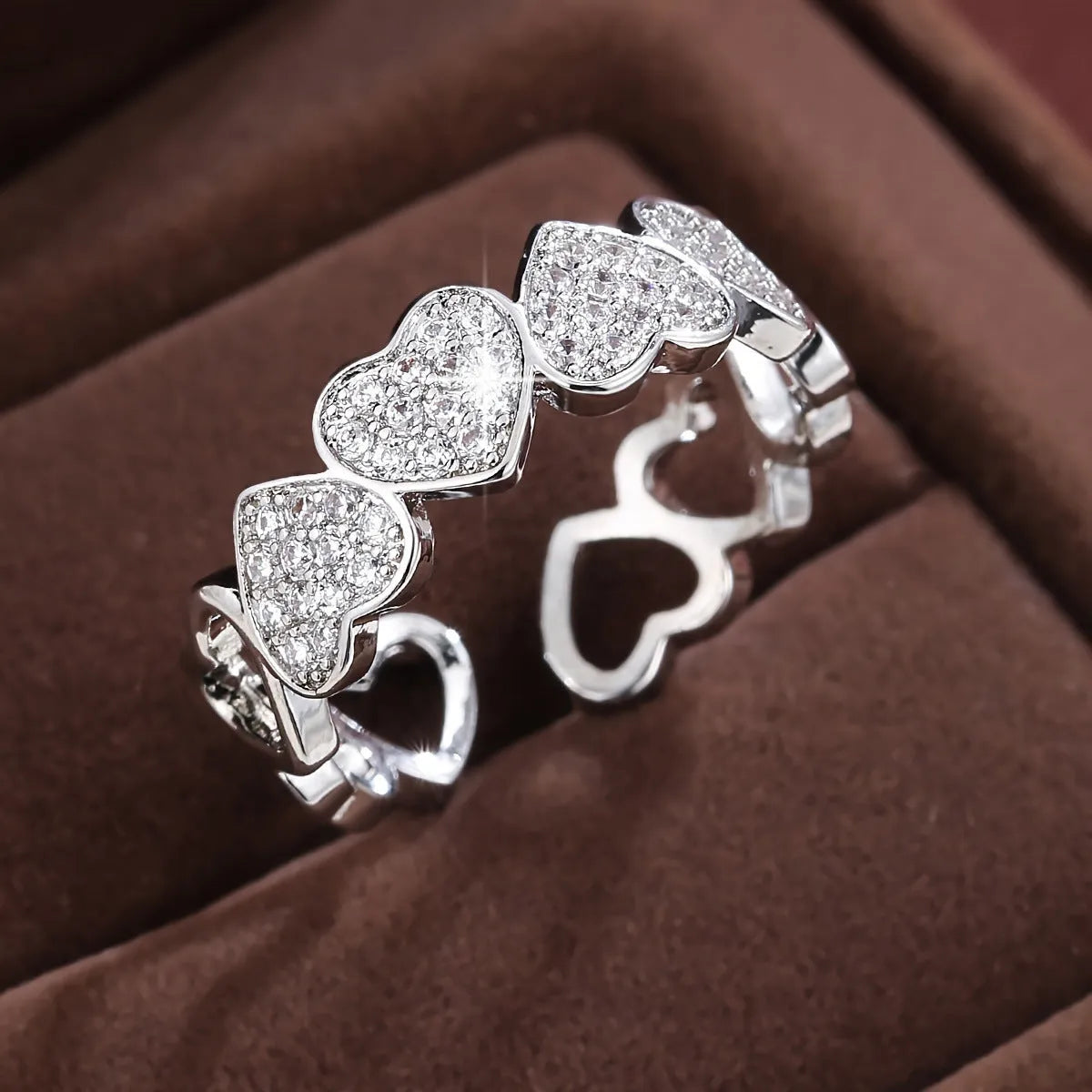 Adjustable heart couple rings in gold and silver colour with geometric design