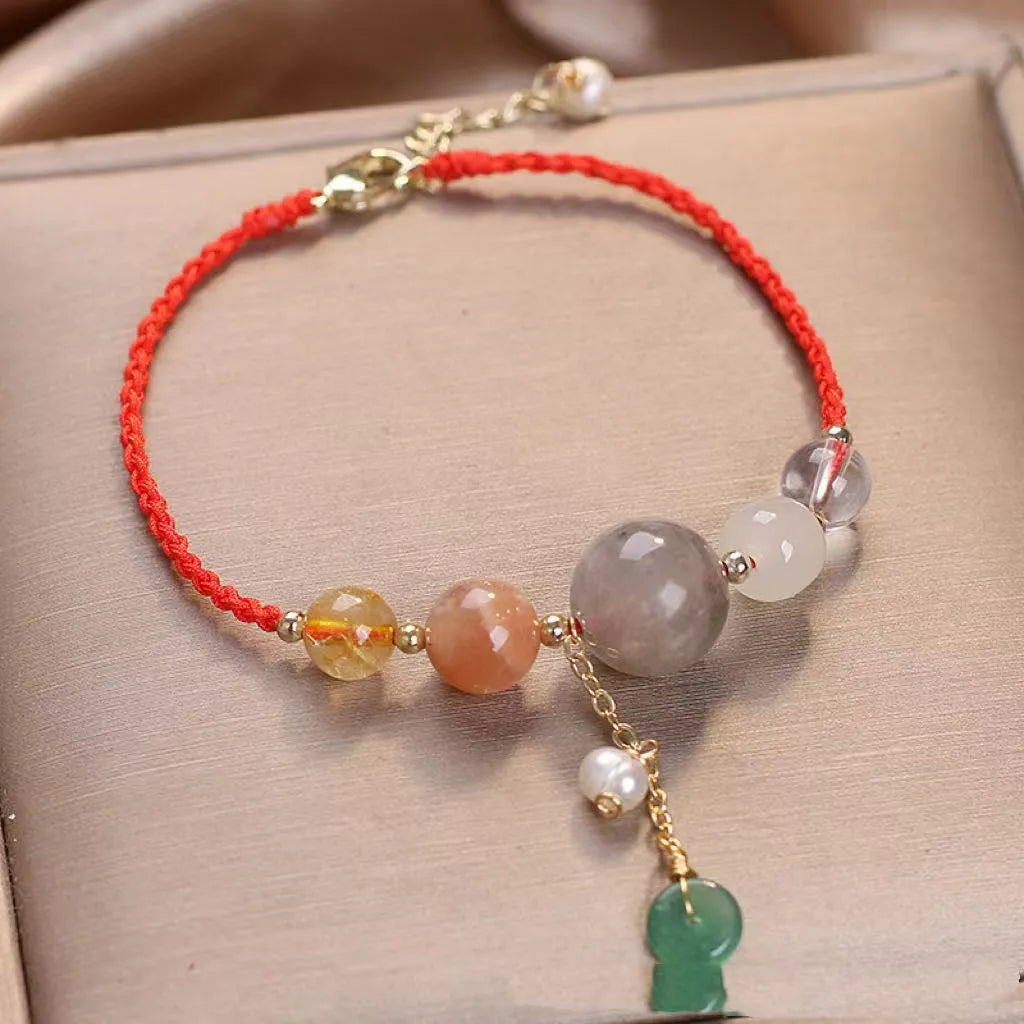 Hand-woven peace buckle bracelet for women with crystal and sequins, available in red, green and blue colours