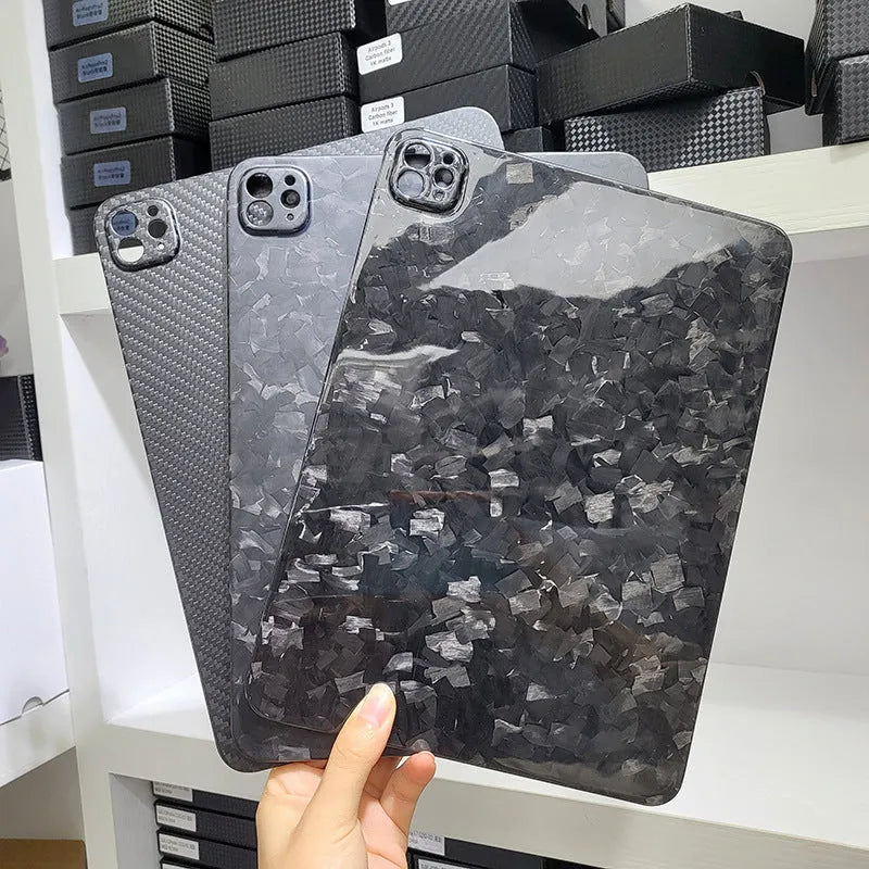 Real carbon fibre hard case for Apple iPad Pro 11 with an embossed plaid design.