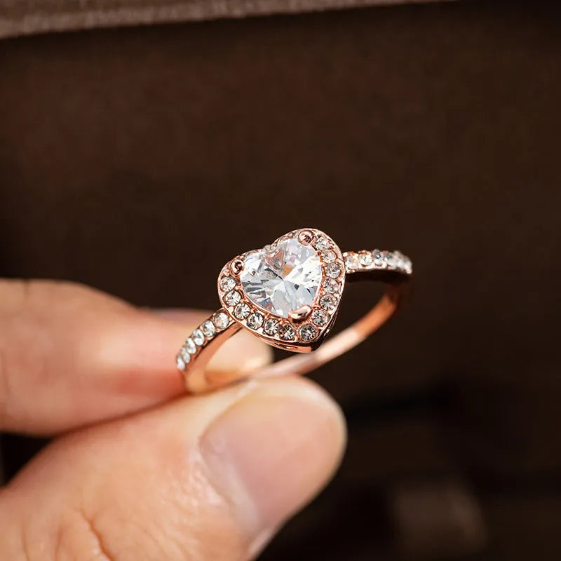 Women's heart-shaped crystal wedding ring in rose gold or silvery electroplated finish