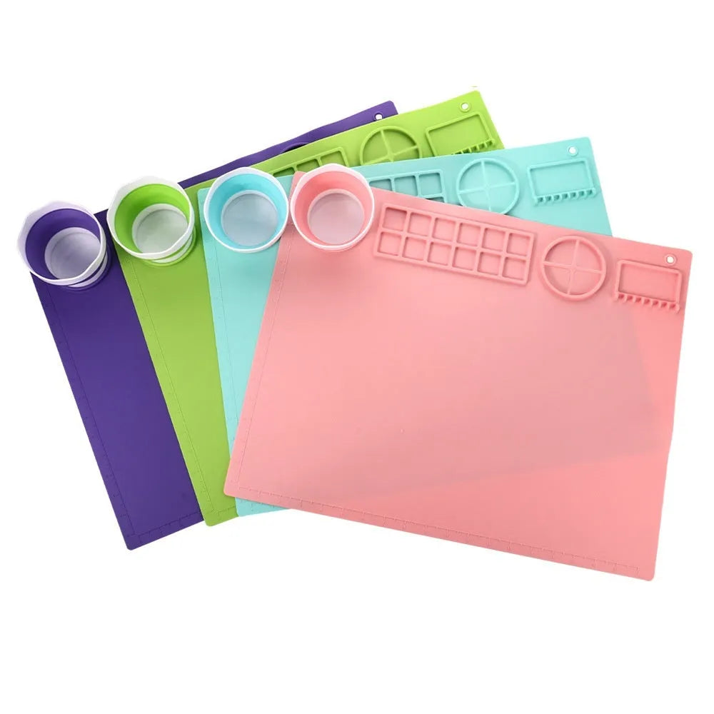 Silicone double bowl painting mat for watercolour and oil painting in multiple colours measuring 50x40cm