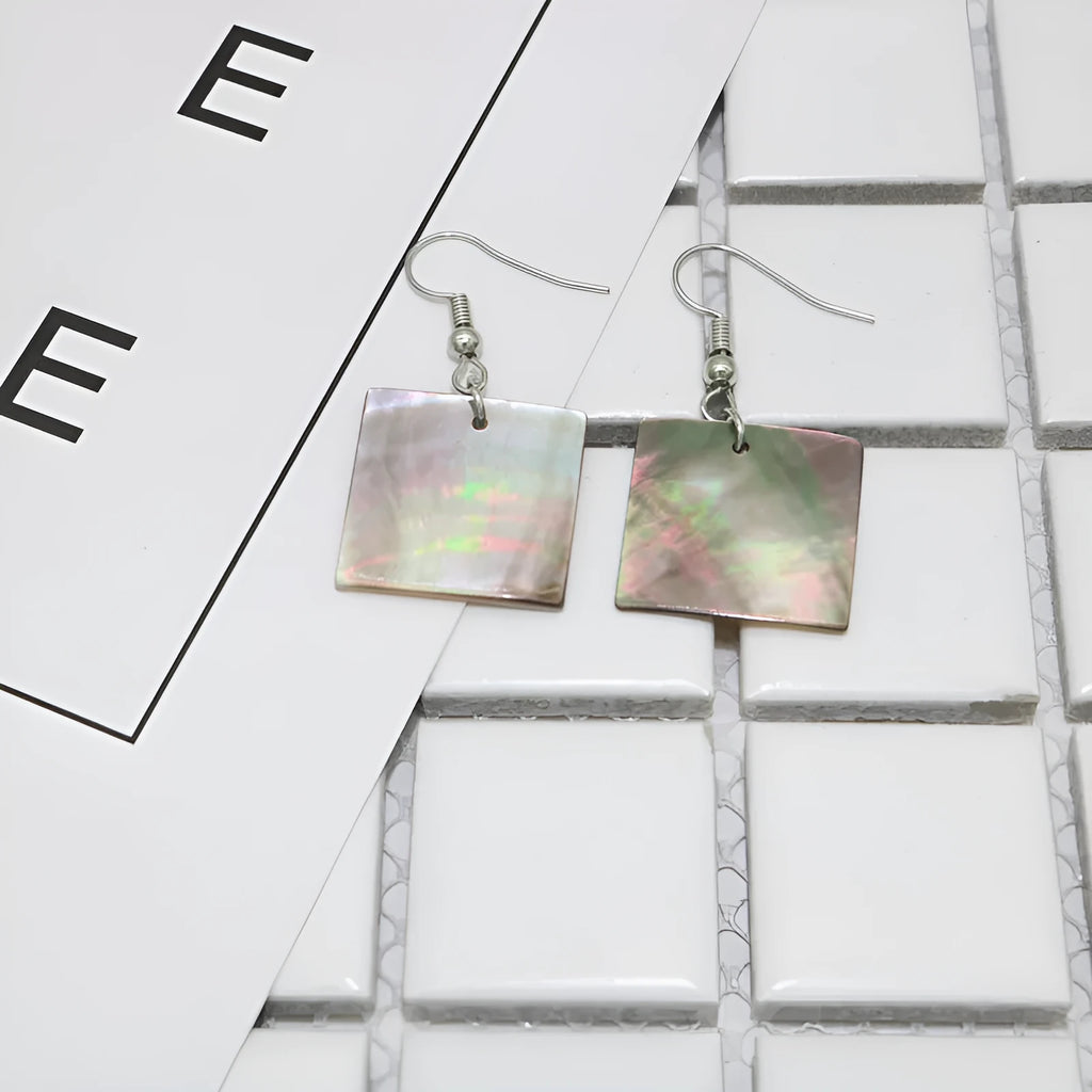 Shell geometric earrings for women in retro style with square panther or rectangular shell designs