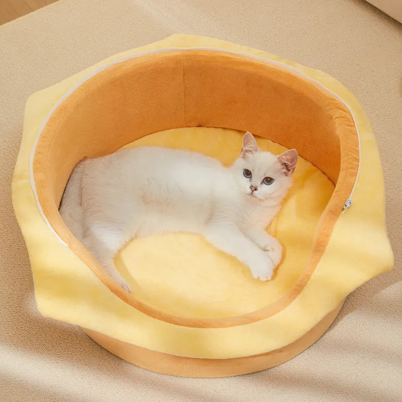 Black and grey disassemblable enclosed cat kennel with waterproof base, size M for small medium cats.