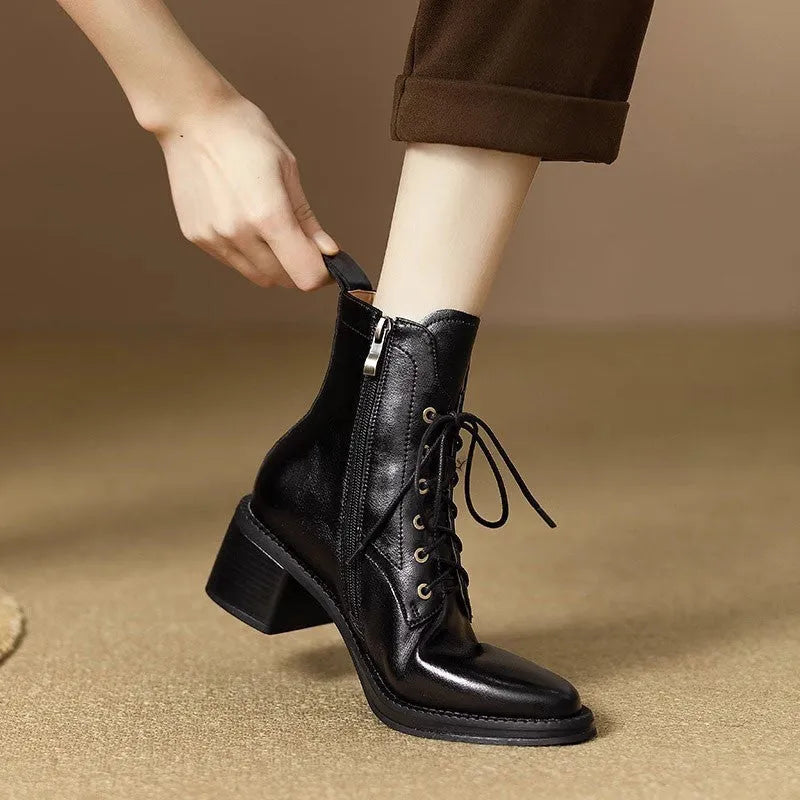 Women's black pointed-toe ankle boots with 5.5cm heel and artificial PU leather upper
