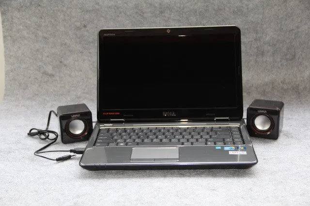 Small black square USB-powered computer speaker for 700B PC model