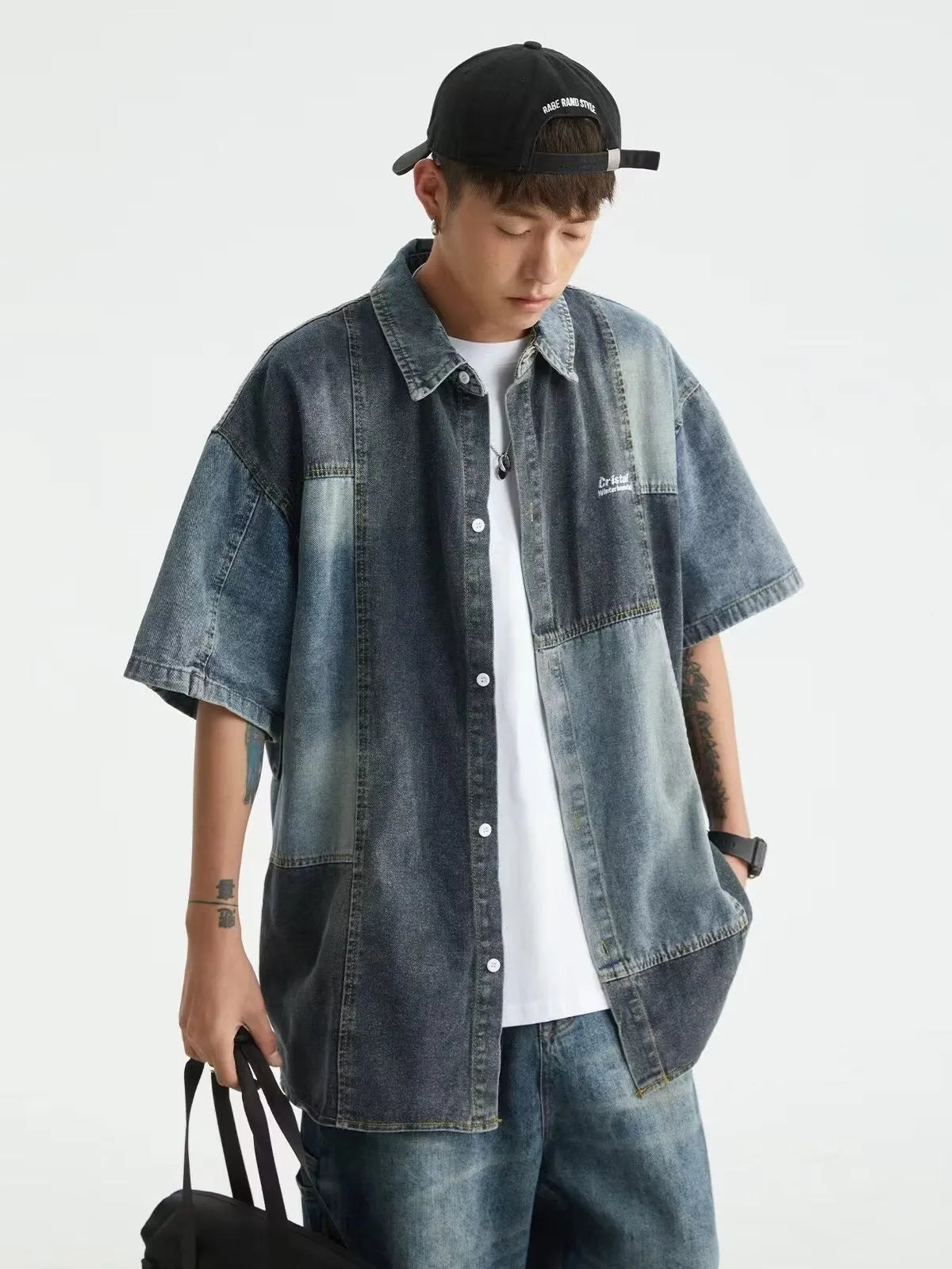Blue loose-fit men's denim shirt cardigan with washed stitching and a Japanese retro style.