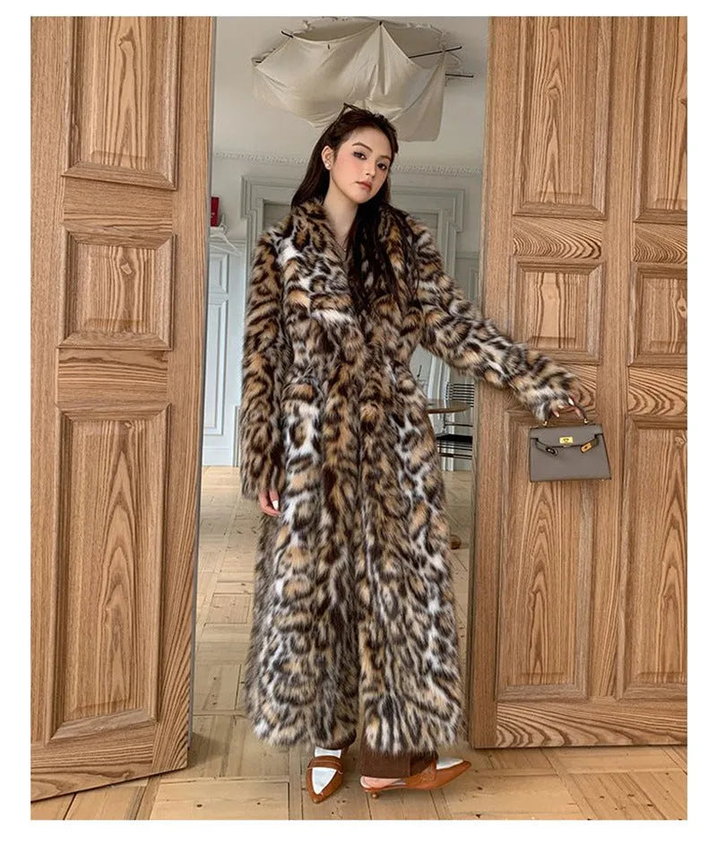 Faux fur street fashion coat with fur collar in long and mid-length styles