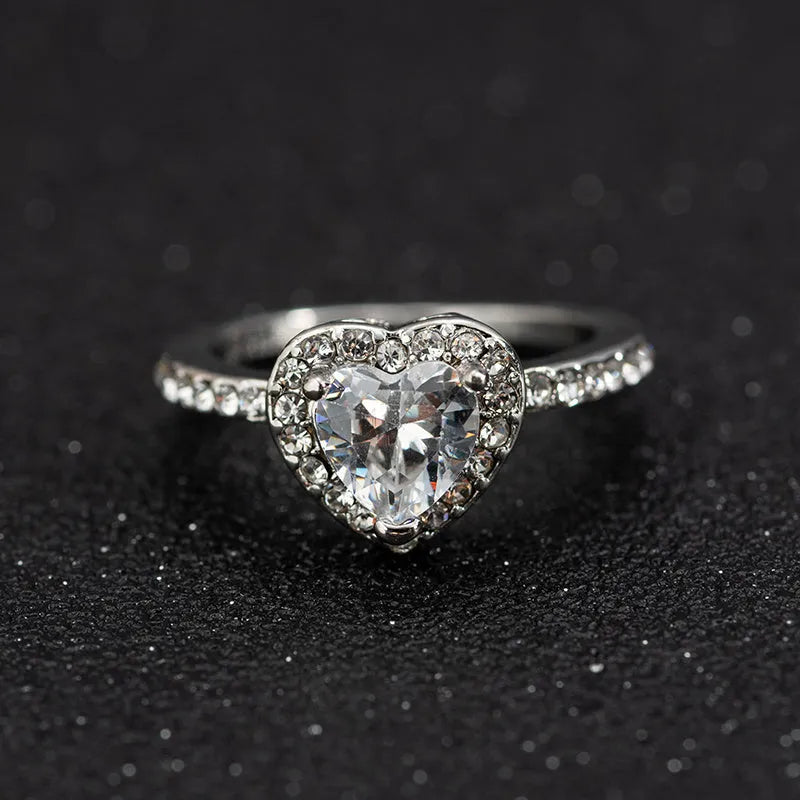 Women's heart-shaped crystal wedding ring in rose gold or silvery electroplated finish