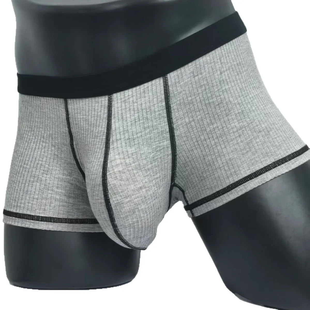 Breathable thin men's boxers in solid colour with hip lifting and body shaping, size L to 3XL
