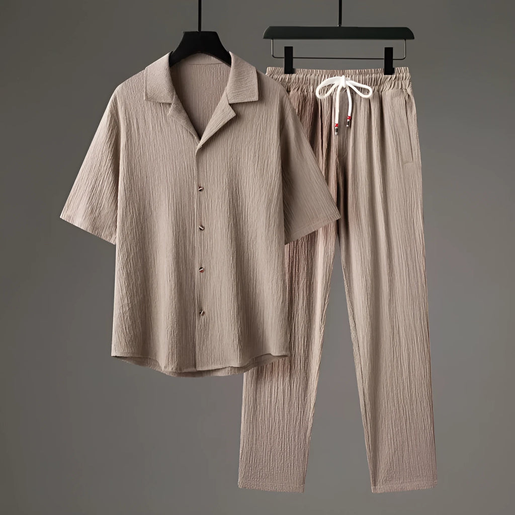 Casual men's Chinese style two-piece set with short-sleeved top and trousers in polyester with wool lining, white suit colour option
