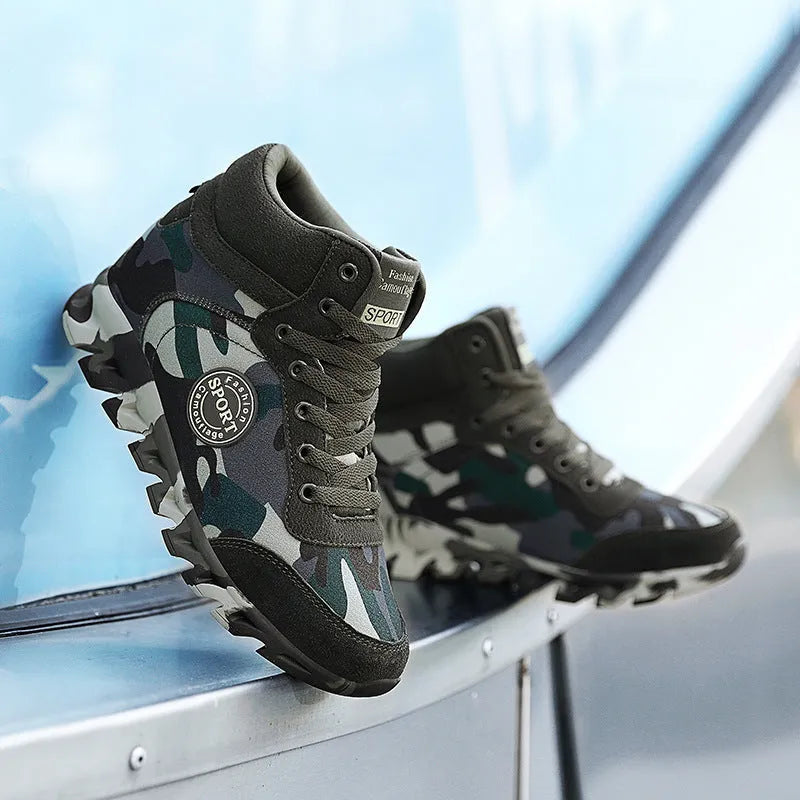 Women's green camouflage canvas sneakers with rubber soles and lace-up closure