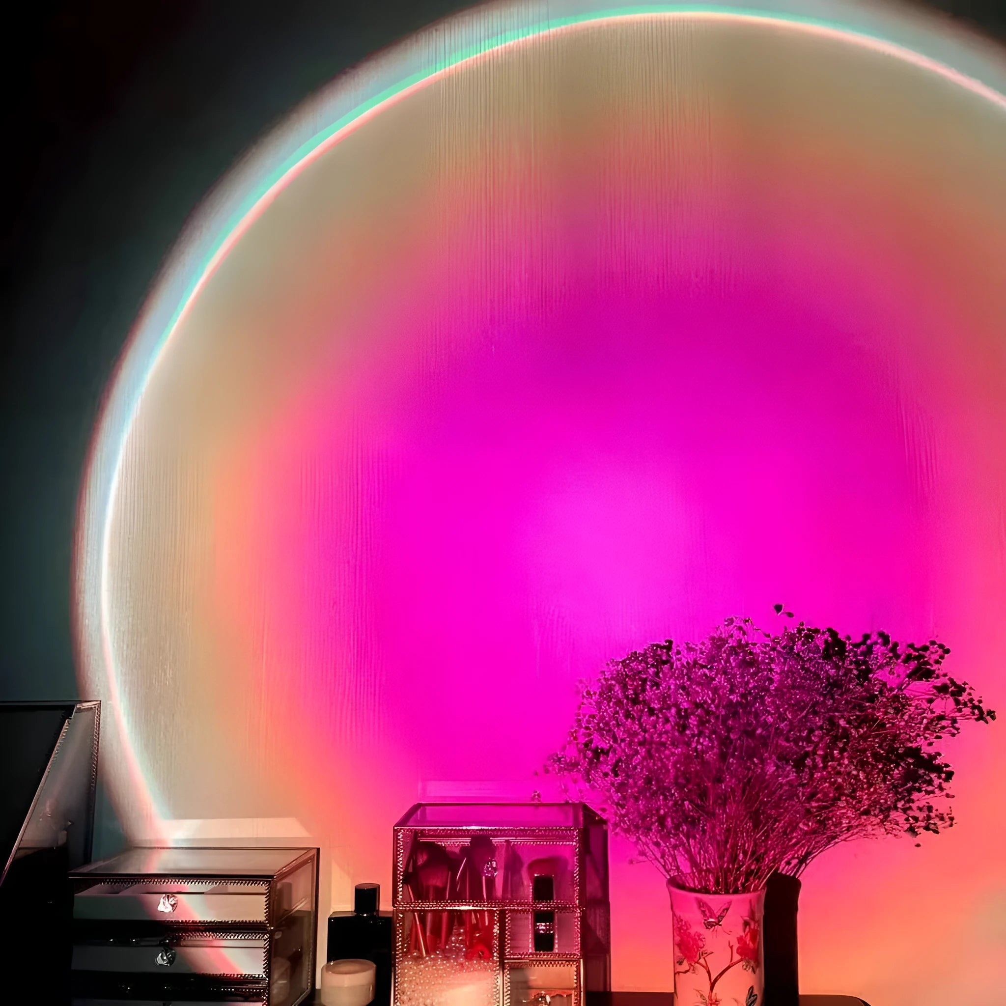 USB rechargeable sunset projection lamp showing rainbow light projection in sunset red colour